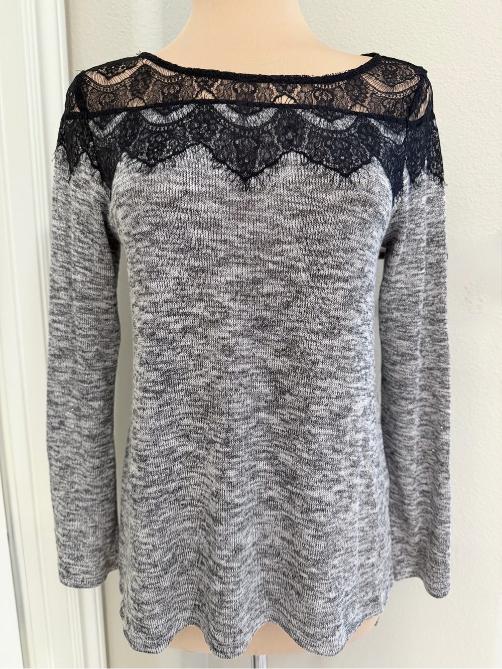 Anthropologie Sunday in Brooklyn Gray Lace Yoke Shimmer Knit Top Large